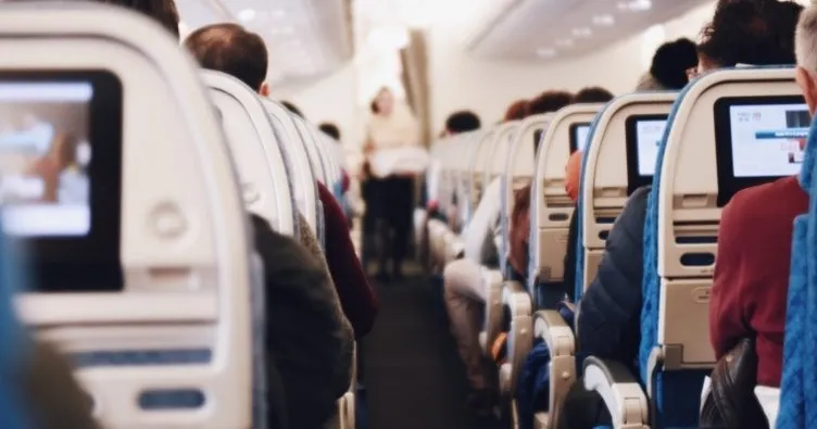 Uçakta ölen yolcunun testi pozitif çıktı iddiası