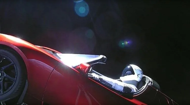 Uzaya giden Tesla’ya ne olacak?