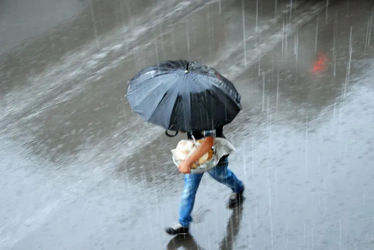 Son dakika hava durumu değişikliği geldi! Meteoroloji: İstanbullular yarına dikkat! Şiddetli yağış geliyor.