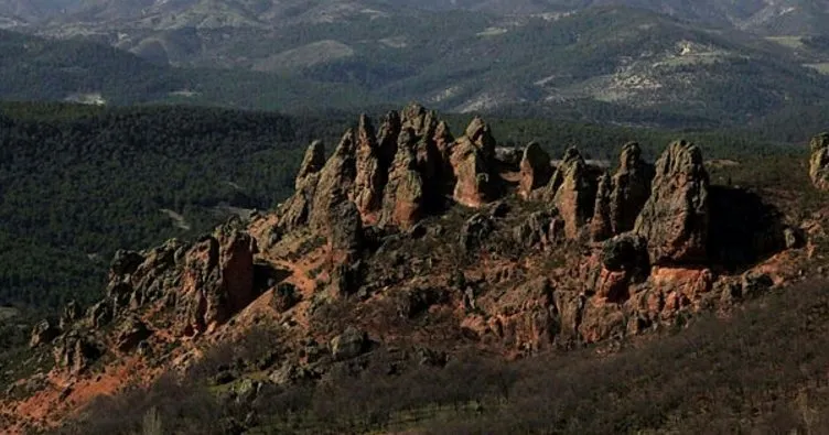 2 bin yıllık kayalar, turizme kazandırılmayı bekliyor