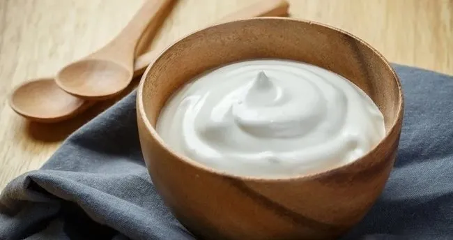 Yoğurt Asit Mi Baz Mı? Yoğurt Ph Değeri ve Kimyasal Formülü