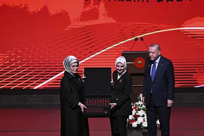 Başkan Erdoğan: Kadına ve çocuğa yönelik şiddet insanlık suçudur