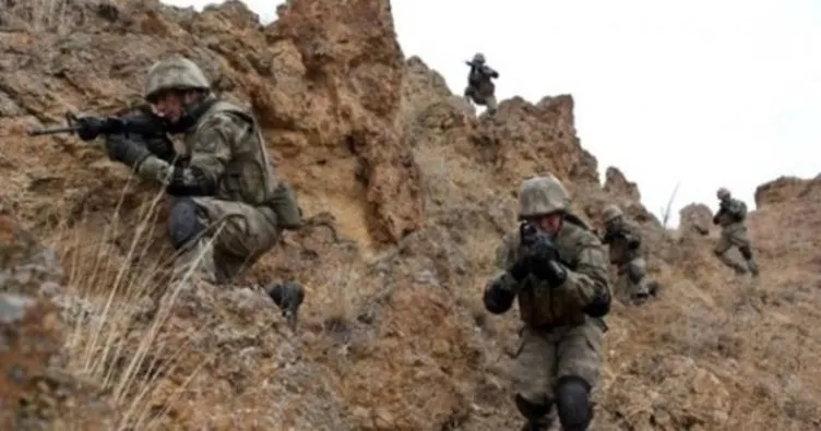 Hakkari’de PKK’lı teröristlere ait silah ve mühimmat ele geçirildi