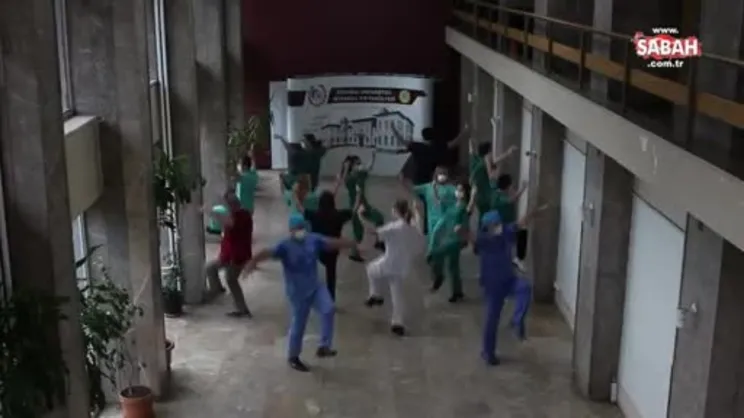 Sağlıkçılardan moral zeybeği | Video