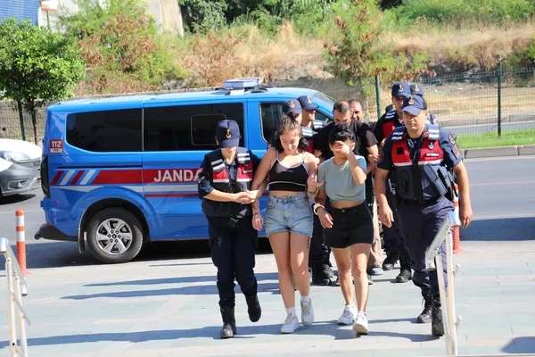 alanyada-uyusturucu-operasyonu-3-tutuklama-1788599710773.jpg