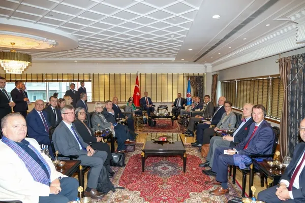 avrupali-buyukelcilere-trabzon-sunumu-188-ulkeye-acilan-sehir-trabzon-1790871521130.jpg