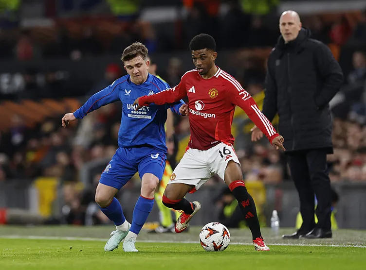 Son dakika haberi: Altay Bayındır yine damga vurdu! Ada basının gündeminde...