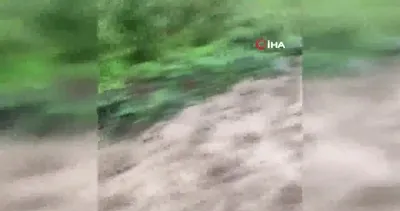 Trabzon’da derenin taşma anı kamerada!