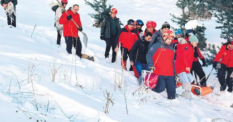 İkiz kardeşleri çığ faciası ayırdı