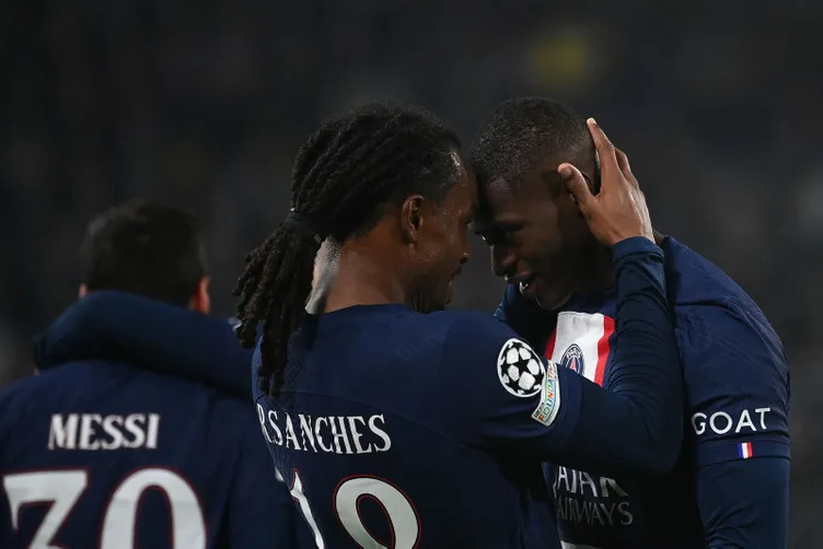 Son dakika Beşiktaş haberi: Fernando Santos'un ilk transferi belli oldu! Bayern Münih 35 milyon Euro, PSG 15 milyon Euro ödemişti...