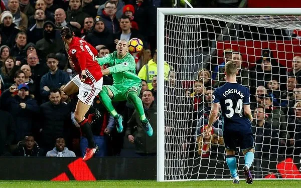 Beşiktaş İbrahimovic ile görüşmelere başladı