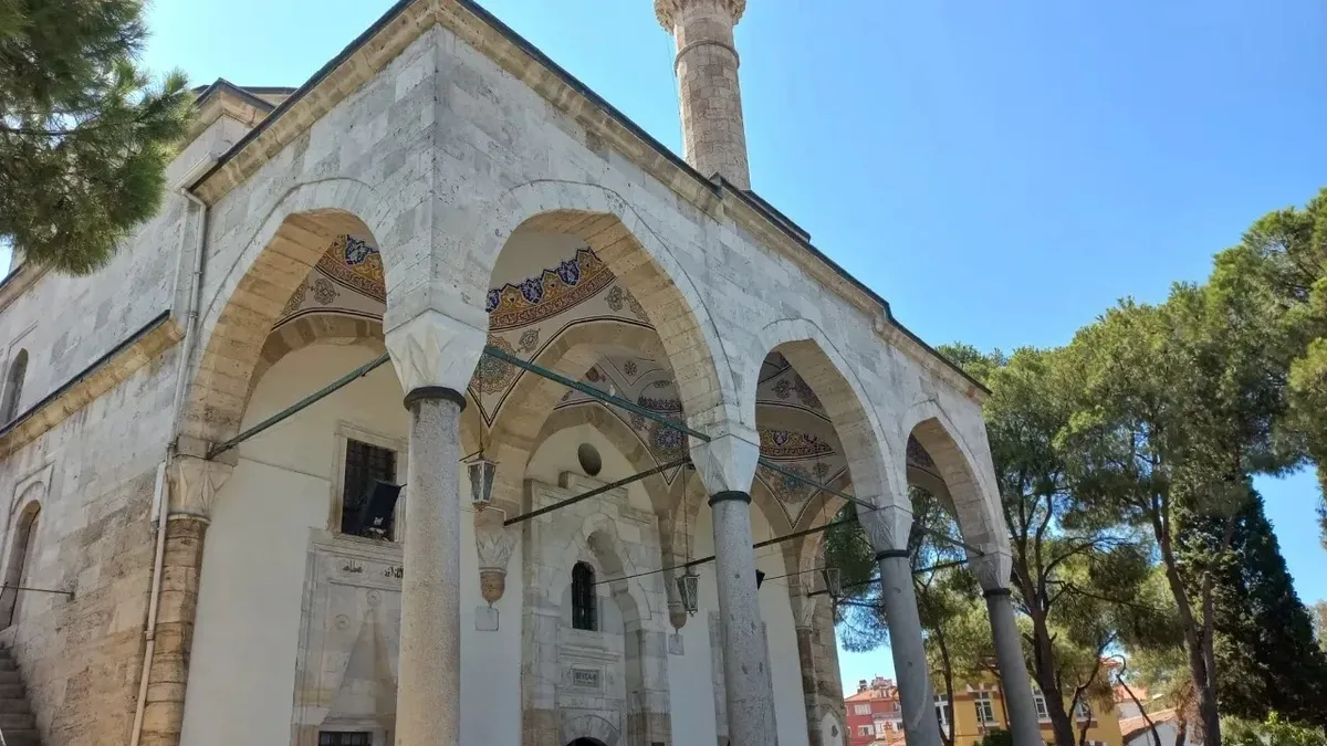 SON DAKİKA… Aydın’da cuma namazı çıkışı iğrenç olay: 500 kilo domuz etli kavurmayı cemaate dağıttı! SON DAKİKA… Aydın’da cuma namazı çıkışı iğrenç olay: 500 kilo domuz etli kavurmayı cemaate dağıttı!