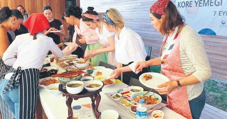 Hanımlardan Kore yemeği