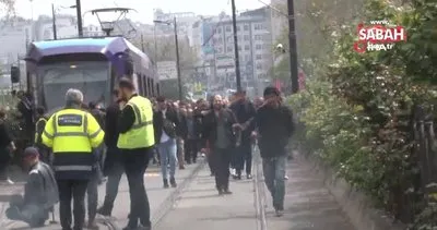 Kabataş-Bağcılar tramvay hattında oluşan hasar, seferlerde aksamalara neden oldu | Video