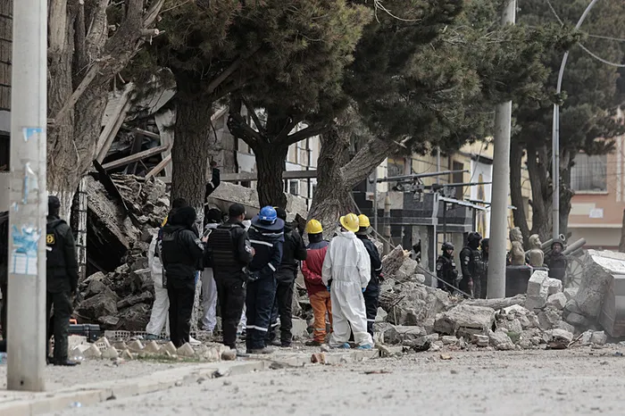 1788692878975.jpg Bolivya’da korkunç patlama: Askeri kışla havaya uçtu! 2 ölü