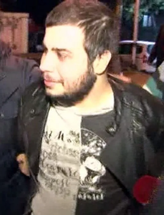 Pendik'teki mezarlıkta yakalanan katilden geriye kalan izler