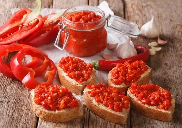 Ajvar sos tarifi: Balkanlardan tadına doyulmaz bir lezzet...