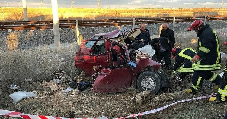 Konya’da kamyonla otomobil çarpıştı: 4 ölü