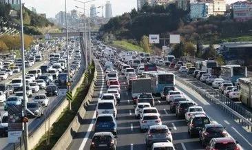 İstanbul’da haftanın ilk iş günü trafik yoğunluğu yaşanıyor
