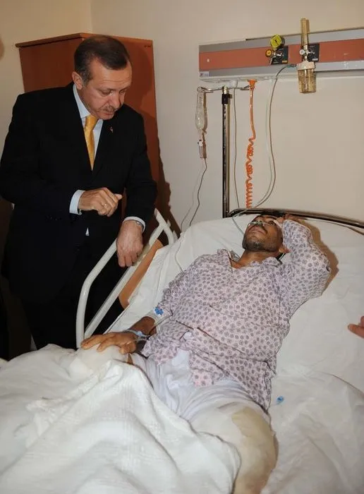 Erdoğan yaralanan Filistinlileri ziyaret etti