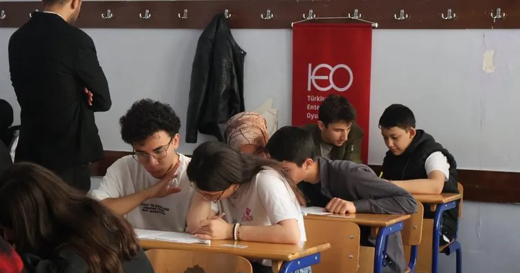 Türkiye Entelektüel Oyunları Liseler Arası Bilgi Yarışması finalinde yarışmaya hak kazanan öğrenciler belli oldu