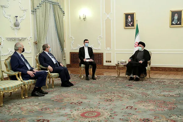 iran-cumhurbaskani-reisi-deasi-kuran-ulkeyi-acikladi-1638816016668.jpg İran Cumhurbaşkanı Reisi, DEAŞ'ı kuran ülkeyi açıkladı