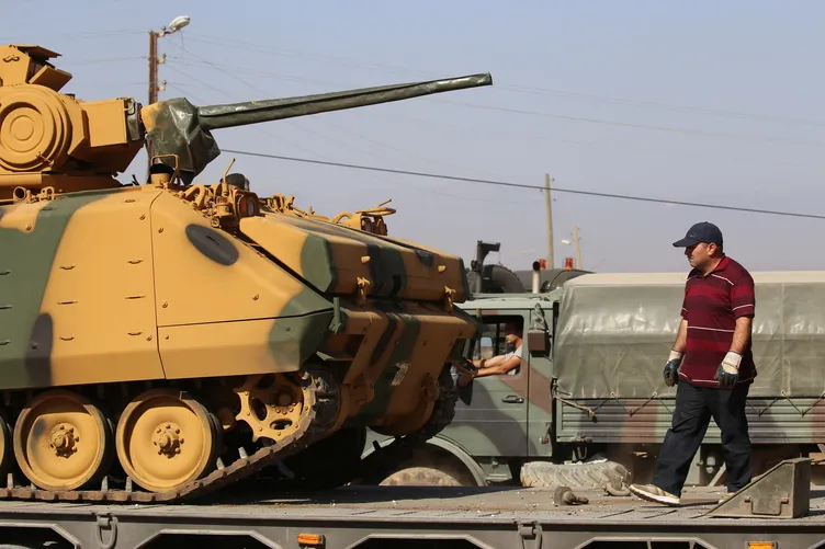 Sınırda askeri hareketlilik devam ediyor!