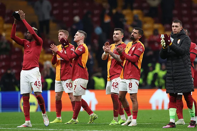 Son dakika haberi: Carlos Cuesta’dan şoke eden istatistikler! İşte Galatasaray - AZ Alkmaar maçındaki performansı...