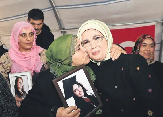 Diyarbakır Anneleri örgütün kabusu oldu: Mücadelemiz bin yıl da geçse sürecek