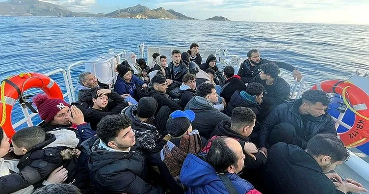 Datça açıklarında 86 düzensiz göçmen kurtarıldı
