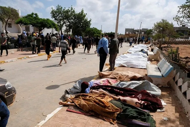 Libya felaketinde son durum… Şehir tamamen yerle bir oldu: Her yer cesetlerle dolu!