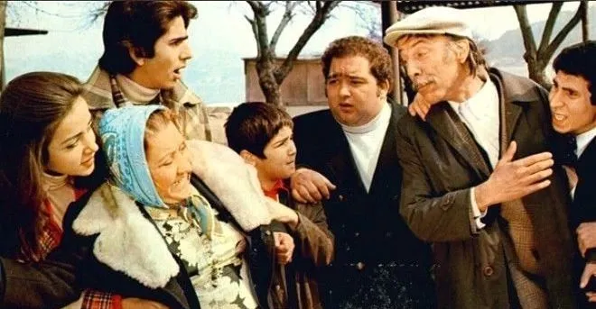 Neşeli Günler’in Tuncay’ını şimdi tanımak imkansız! Güzel gözleriyle hafızalara kazınan çocuk yıldız Necati Aslan’a yıllar acımadı...