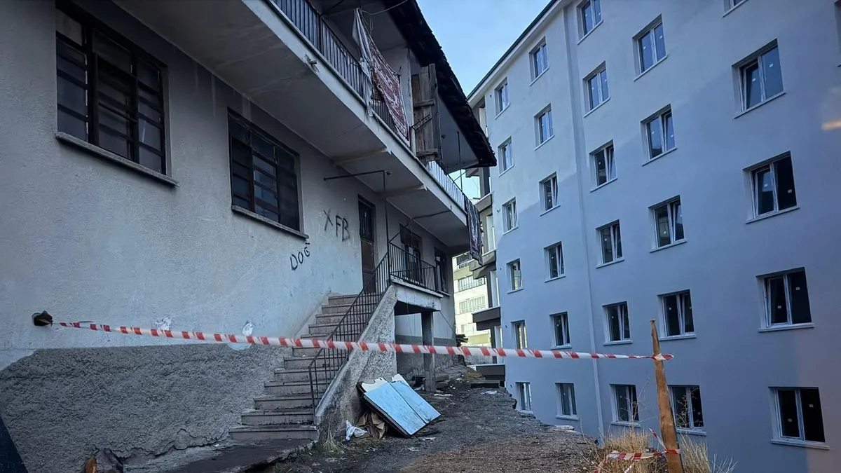 CİMER’e yapılan başvuru kurumları harekete geçirdi: Ankara Altındağ’da temeli zedelenen bina boşaltıldı CİMER’e yapılan başvuru kurumları harekete geçirdi: Ankara Altındağ’da temeli zedelenen bina boşaltıldı