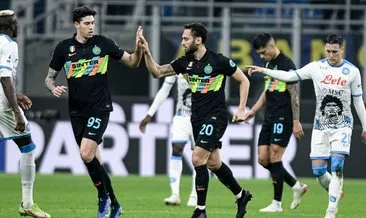 Hakan Çalhanoğlu attı, Inter sahasında lider Napoli’yi devirdi