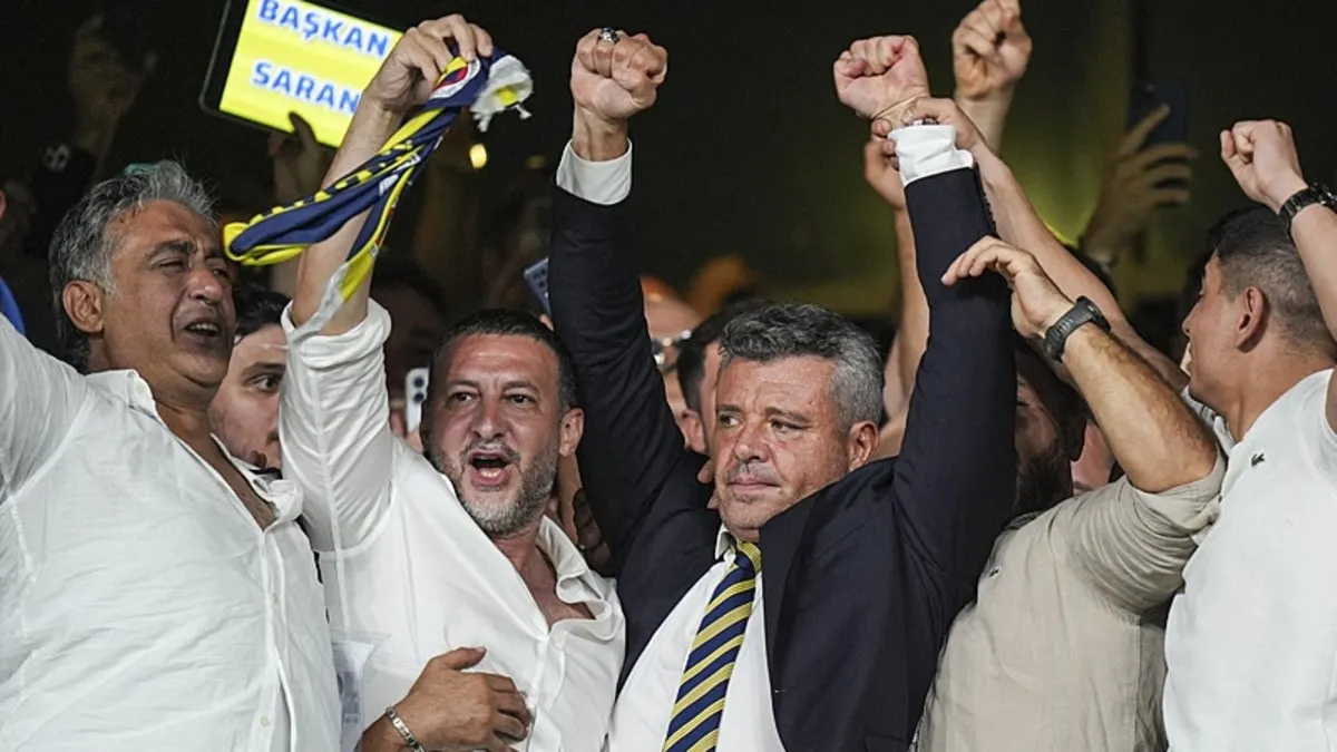 Fenerbahçe Kulübünde başkan seçilen Sadettin Saran, futbolcularla bir araya gelecek