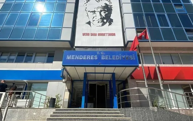 son-dakika-menderes-belediyesine-yolsuzluk-operasyonunda-2-dalga-rusvet-trafigini-takipci-onur-yonetmis-1790144908446.jpg SON DAKİKA… Menderes Belediyesi’ne yolsuzluk operasyonunda 2. dalga: Rüşvet trafiğini 'Takipçi Onur' yönetmiş!