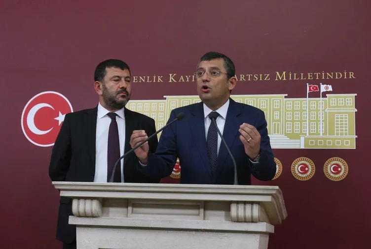 SON DAKİKA | Özgür Özel ve Veli Ağbaba’nın kara kutusu açıldı! WhatsApp mesajları deşifre oldu