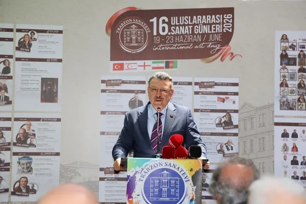 trabzonda-16-uluslararasi-sanat-gunleri-acilis-programiyla-basladi-1781880252746.jpg