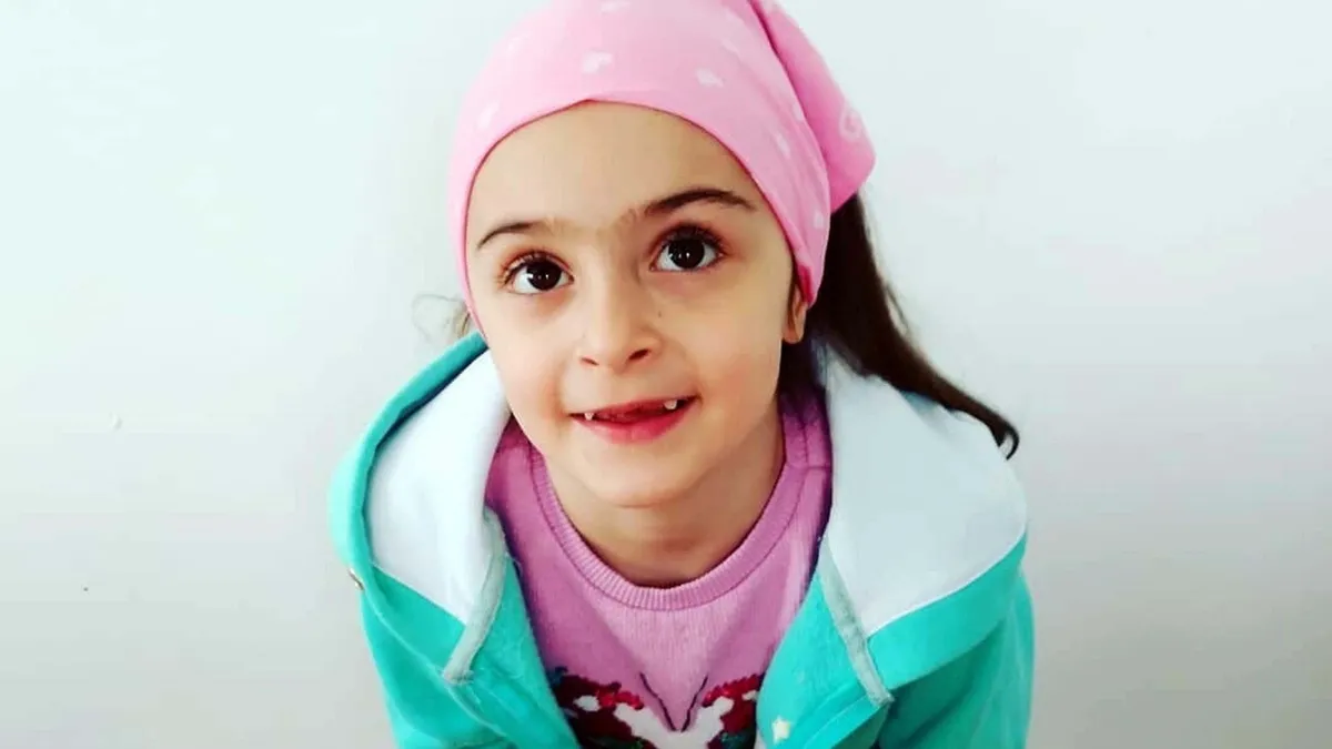 Minik Ece yi AVM de Yedi i Karn yar k Ve K fte Zehirlemi Ece nin minik-ece-yi-avm-de-yedi-i-karn-yar-k-ve-k-fte-zehirlemi-ece-nin