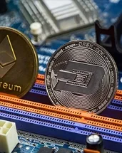 Bitcoin 83 bin dolara geriledi: Kripto piyasasında sert satış dalgası