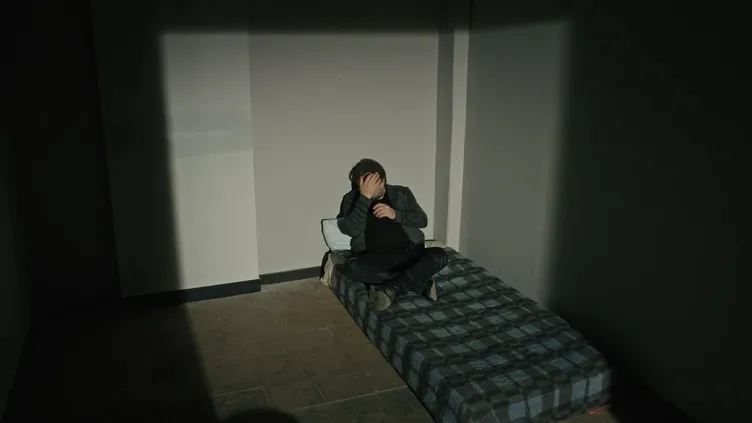 Eşkıya Dünyaya Hükümdar Olmaz 135. Bölüm Fragmanı'nda şoke eden sahne! Kalemi kırıldı mı?