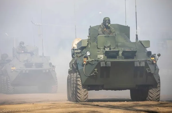 rusya-ukrayna-savasi-basliyor-mu-tank-ve-fuzeler-konuslandi-1642578825117.jpg Rusya-Ukrayna savaşı başlıyor mu? Tank ve füzeler konuşlandı!