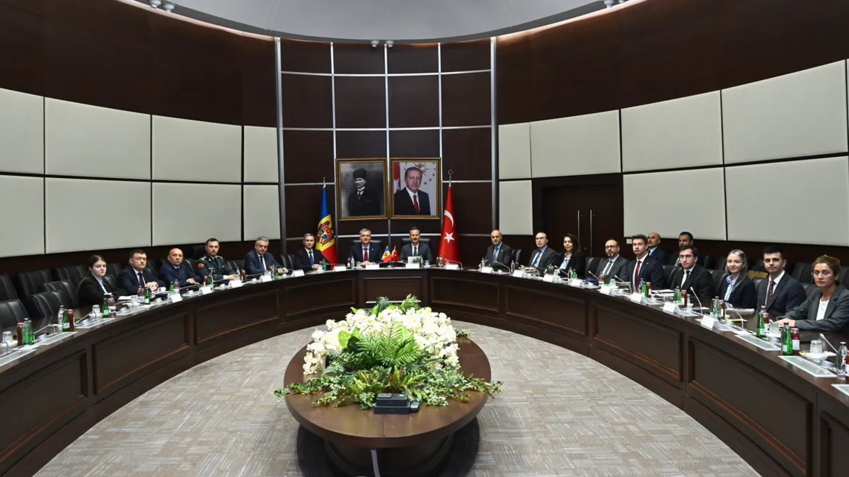 Türkiye ile Moldova arasında Savunma Sanayii İş Birliği Toplantısı Türkiye ile Moldova arasında Savunma Sanayii İş Birliği Toplantısı