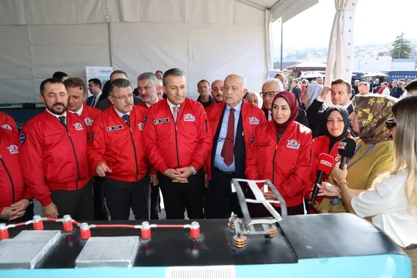 trabzonda-bilim-festivali-basladi-bilimfestte-150-stant-129-etkinlik-1792673931291.jpg