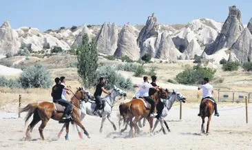 Kapadokya’da güzel atlar zamanı #nevsehir