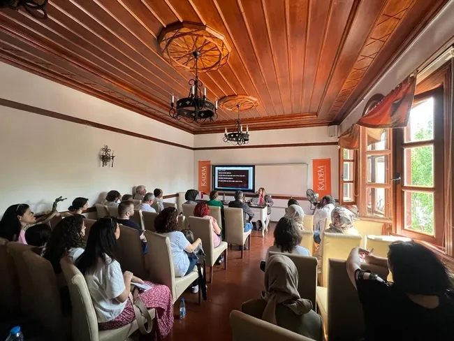 kadem-ankara-temsilciligi-festivalde-kadin-sanatcilari-agirliyor-1654541312432.jpeg