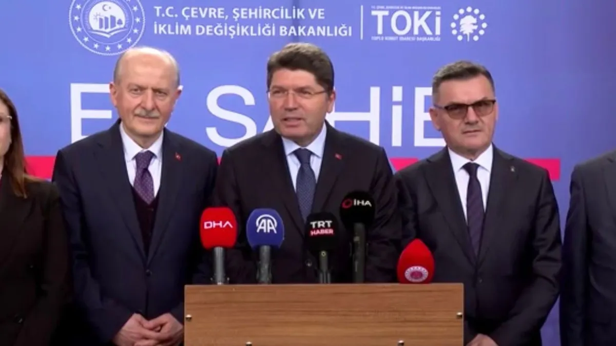 Bakan Tunç: “Anneler ne derse haklıdır…” Bakan Tunç: “Anneler ne derse haklıdır…”