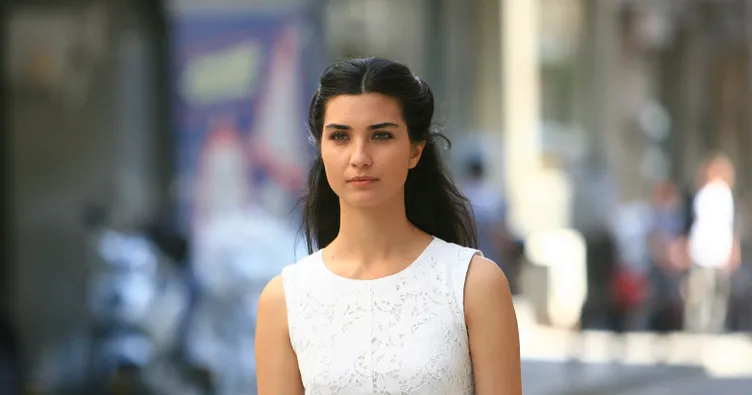Ünlü oyuncu Tuba Büyüküstün koronavirüse yakalandı! Tuba Büyüküstün’ün dizi çekimleri iptal oldu!