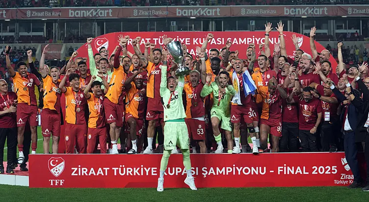 Trabzonspor’dan TFF Başkanı İbrahim Hacıosmanoğlu’na tepki! Oyuncular madalya törenine çıkmadı