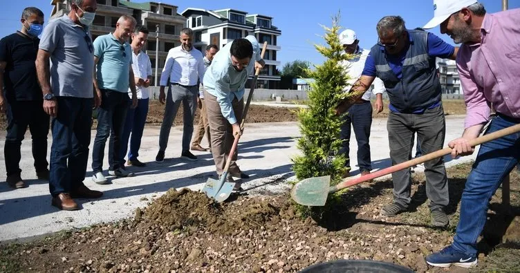 Her şehit için bir fidan dikildi